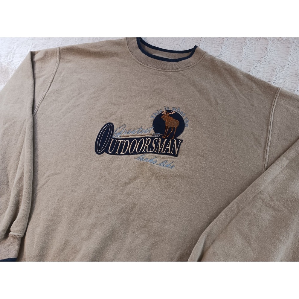 M&C Sports "Greatest Outdoorsman" Moose Crewneck Sweatshirt Embroidered Sz Large